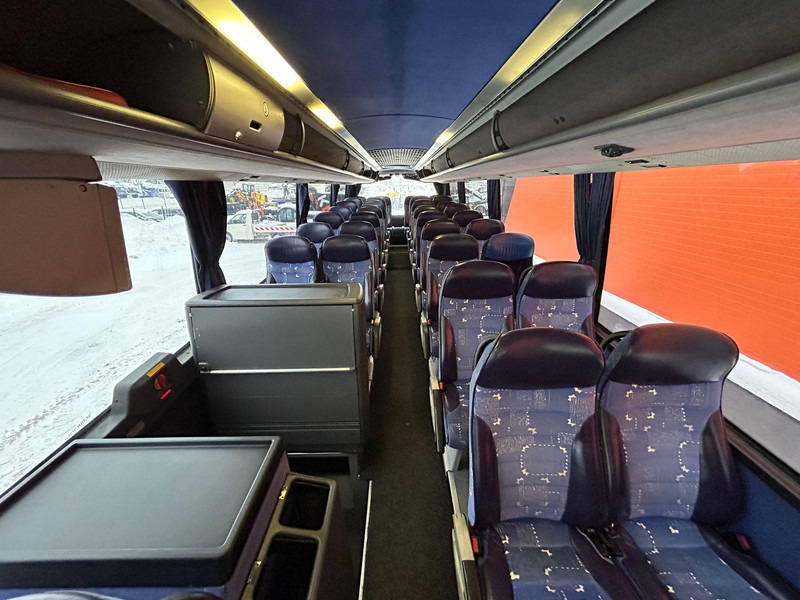 Туристически автобус Volvo B12B 9900 6x2 54 SEATS / AC / AUXILIARY HEATING / WC / DVD / CD: снимка 15