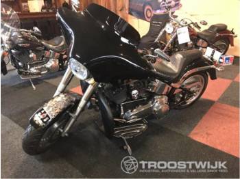Мотоциклет Harley-Davidson FLSTF: снимка 1