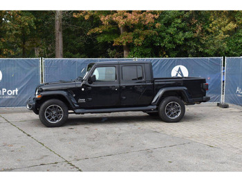 Jeep Gladiator - Лек автомобил