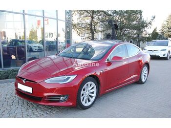 Tesla model-s - Лек автомобил