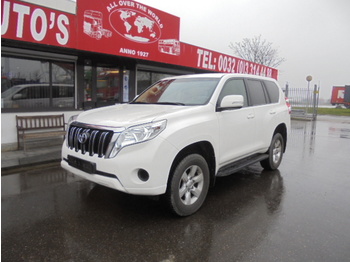 Лек автомобил Toyota Land Cruiser 150 4X4