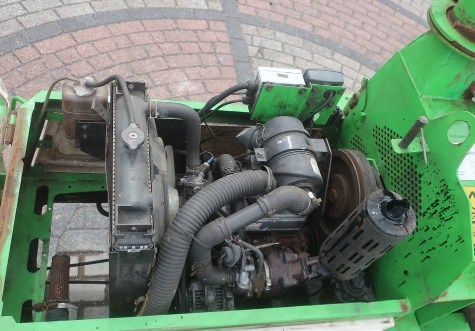 Лизинг на Greenmech Wood Chipper Diesel (engine issue)  Greenmech Wood Chipper Diesel (engine issue): снимка 10