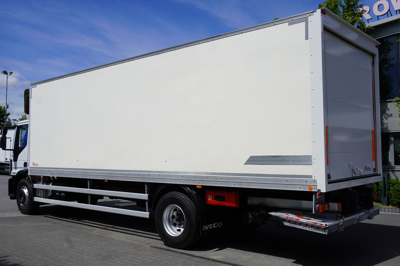 Камион фургон IVECO Eurocargo 190-320 E6 19 t / 21 pallets / tail lift: снимка 3
