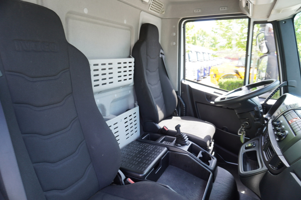 Камион фургон IVECO Eurocargo 190-320 E6 19 t / 21 pallets / tail lift: снимка 23
