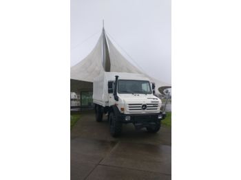 MERCEDES-BENZ UNIMOG U4000 - Камион с брезент