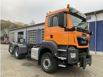 Самосвал камион MAN TGS 28.400 6x4-4 BL Eur 6 Winterd. Wechselfahrg.