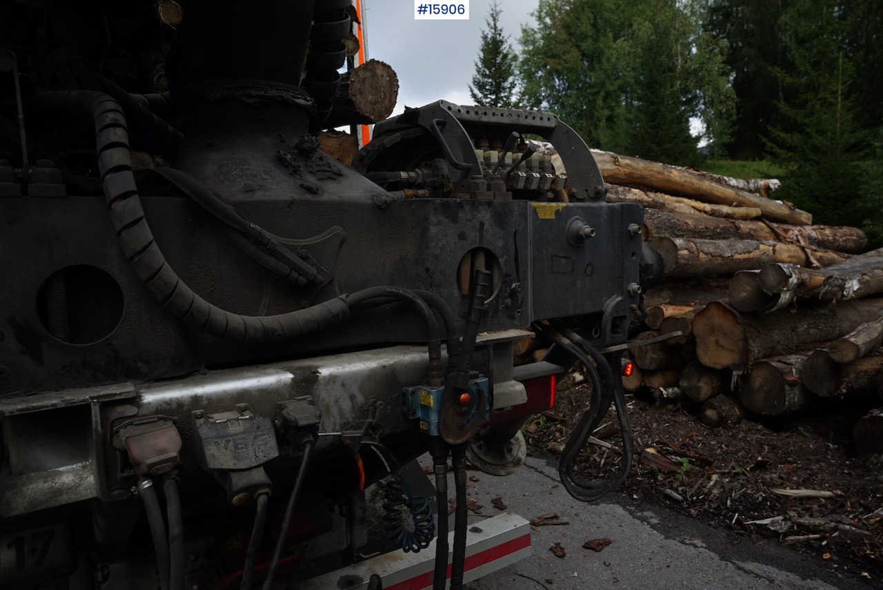 Камион за дърва Scania R650: снимка 15
