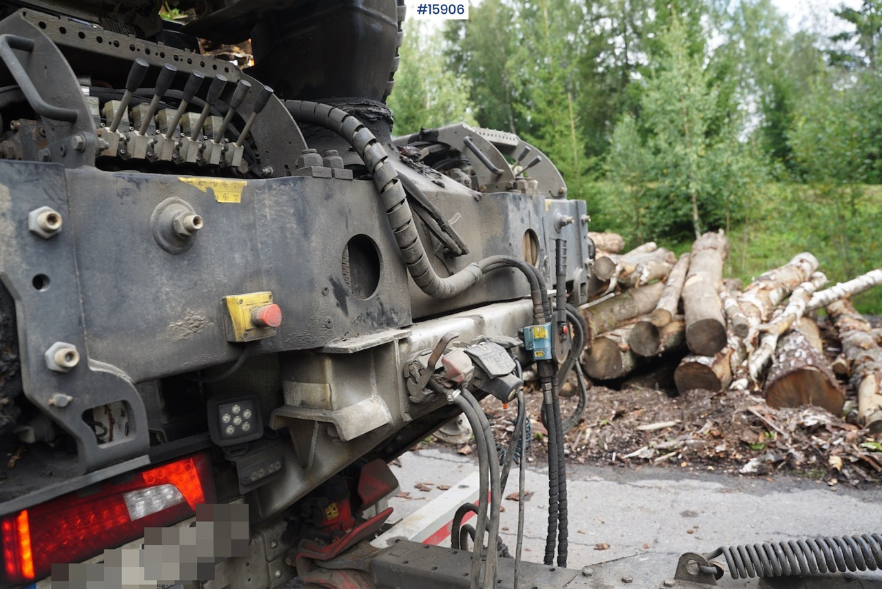 Камион за дърва Scania R650: снимка 26
