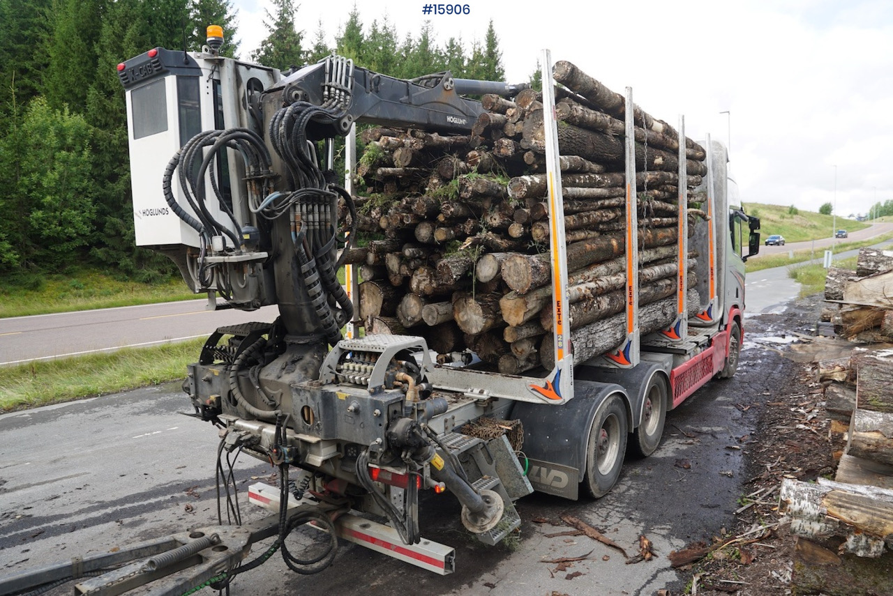 Камион за дърва Scania R650: снимка 16
