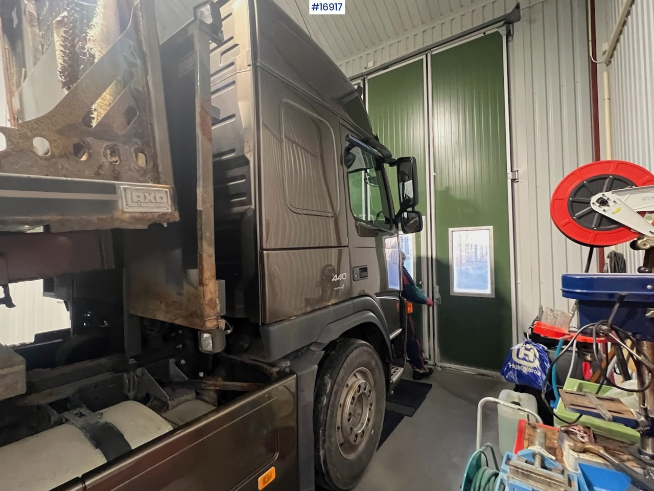 Мултилифт за контейнери камион Volvo FM-440: снимка 13