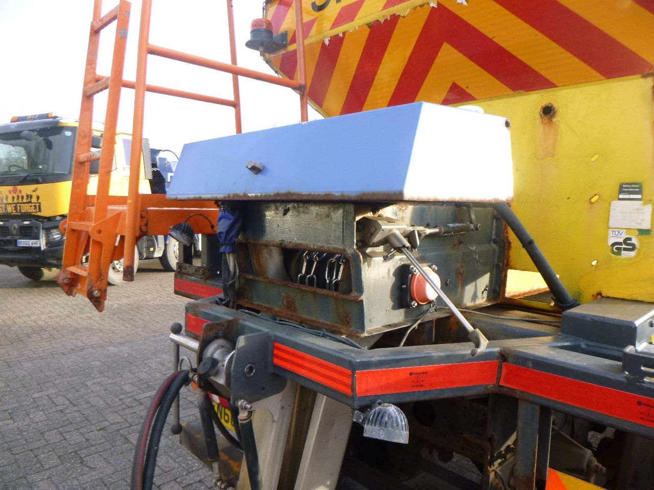 Каналопочистваща машина D.A.F. LF 55.220 4x2 RHD gritter / snow plough: снимка 13