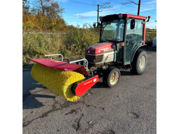 Yanmar EF235 - Трактор за комунални дейности