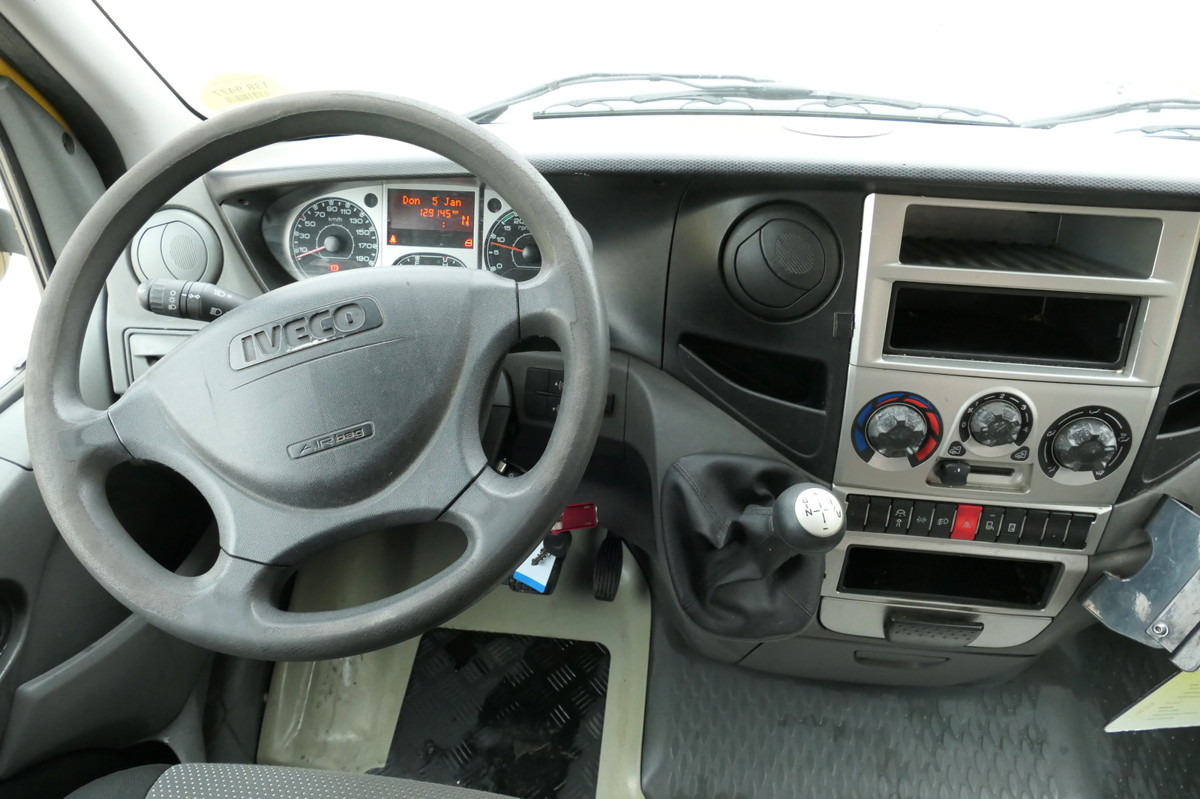 Лекотоварен автомобил фургон IVECO Daily 35 S11 C30C AUTOMATIK KAMERA MAXI Regale D: снимка 15