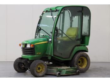 John Deere X748 - Дизелов мотокар