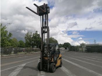 Мотокар Caterpillar GP30N