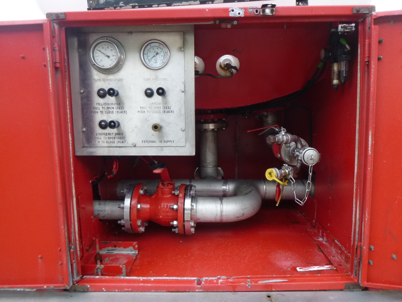 Полуремарке цистерна За превоз на газ Clayton Gas tank steel 31.8 m3 (low pressure 10 bar): снимка 8