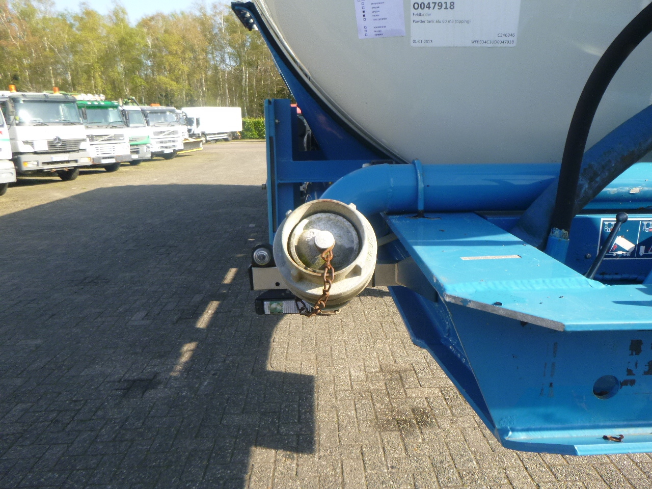 Полуремарке цистерна За превоз на брашно Feldbinder Powder tank alu 60 m3 / Compressor diesel engine.: снимка 24
