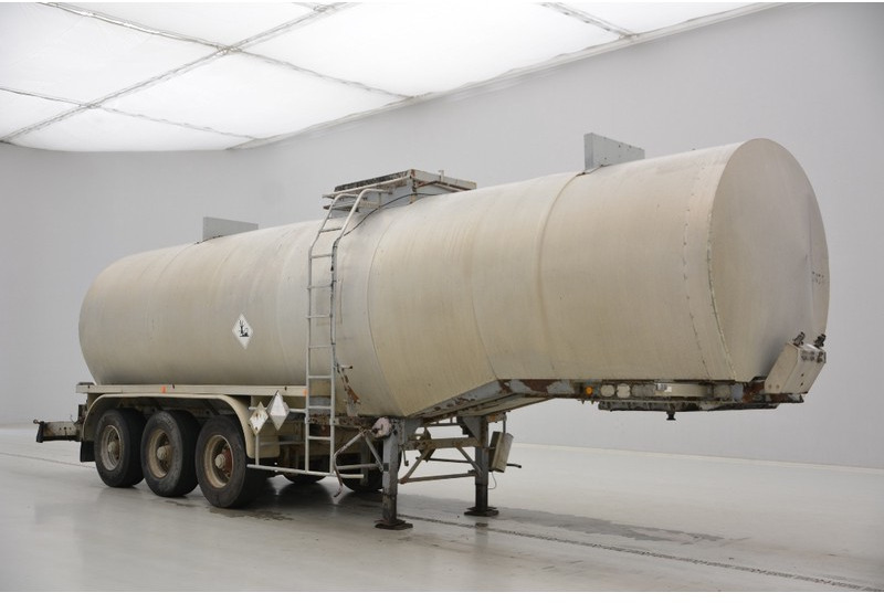 Полуремарке цистерна Fruehauf Bitumen tank trailer: снимка 2