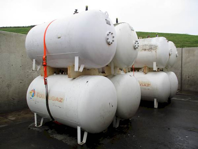 Полуремарке цистерна LPG / GAS GASTANK 2700 LITER: снимка 3