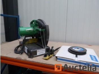 Hitachi CC 14 SF - Прикачен инвентар