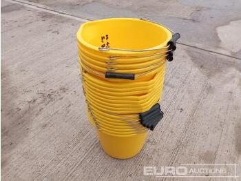 Оборудване за гаражи/ Работилници Unused 3 Gallon Builders Bucket (20 of): снимка 1
