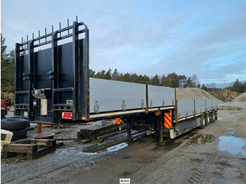 SDC Trailer with wide load markers and LED lights. - Ремарке