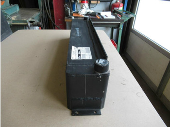 Нови Маслен охладител за Строителна техника Cnh 89500403214 -: снимка 3