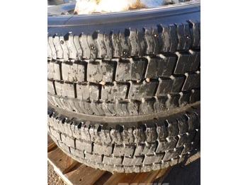 Гума Michelin 295/80 R22,5 dubbdäck