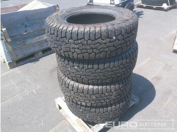  Nokian 265/70R17 Tyres (4 of) - Гума