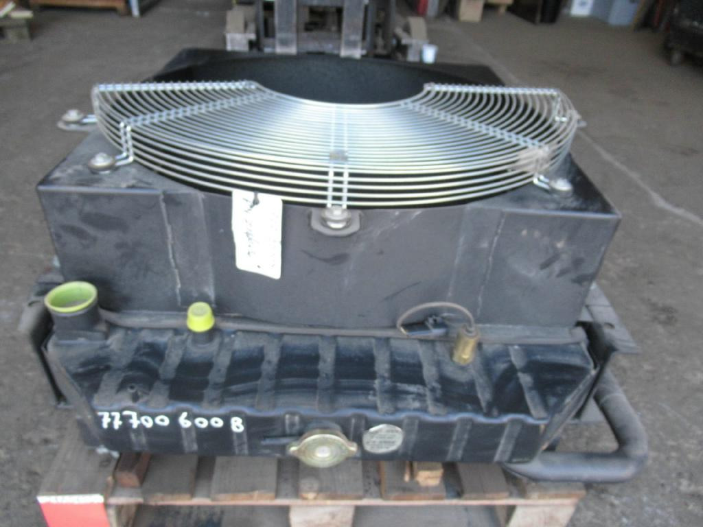 Радиатор за Строителна техника Hitachi FH270-3 -: снимка 4
