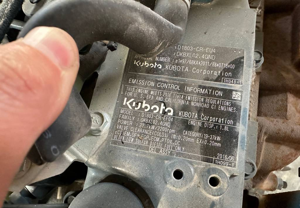 Двигател за Строителна техника Kubota D1803-CR-EF04 ENGINE: снимка 3