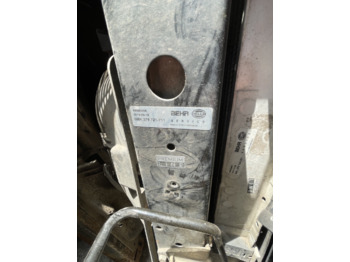 Radiator Hella for MAN TGA 8MK 376 721-711 - Радиатор