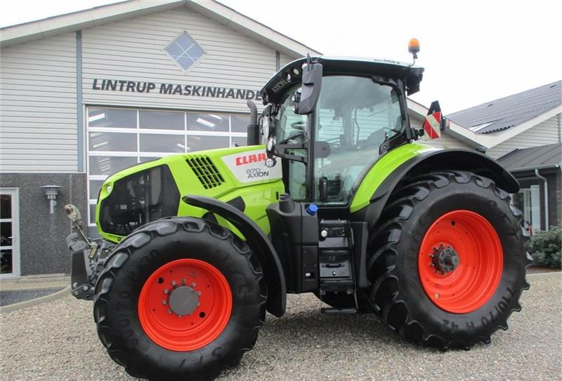 Трактор CLAAS AXION 870 CMATIC med frontlift og front PTO, GPS: снимка 11