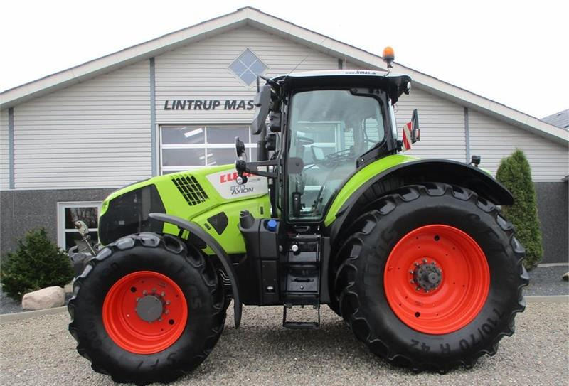 Трактор CLAAS AXION 870 CMATIC med frontlift og front PTO, GPS: снимка 12