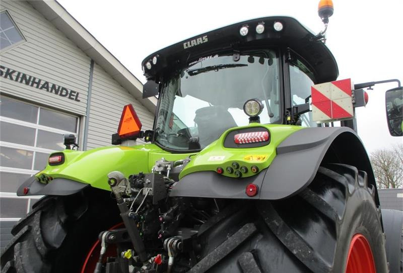 Трактор CLAAS AXION 870 CMATIC med frontlift og front PTO, GPS: снимка 20
