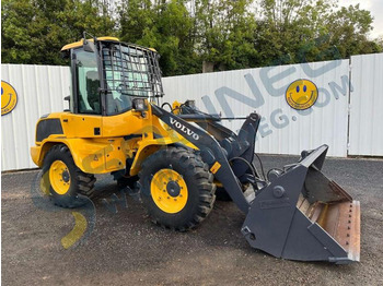 Volvo L35G - Компактен товарач