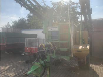 Прикачна пръскачка Dammann anp 3024