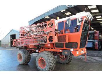 Самоходна пръскачка Sands 2000 litre