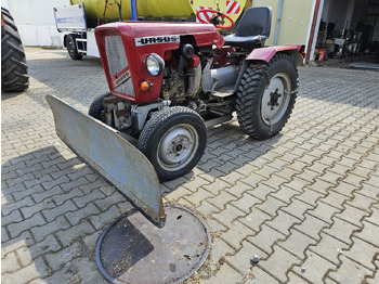 Ursus 1CA90 - Трактор