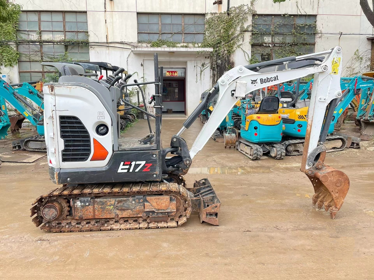Мини багер BOBCAT E17 compact excavator hydraulic digger: снимка 5