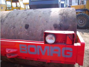Компактор BOMAG BW213D: снимка 1