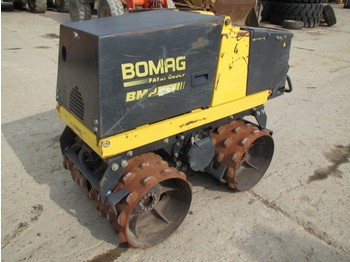 Компактор Bomag BMP 851: снимка 1
