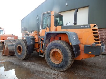 Колесен товарач Komatsu WA 380-3