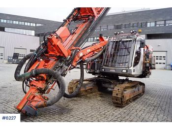 Пробивна машина Sandvik DX800