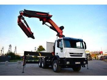 Влекач IVECO Trakker