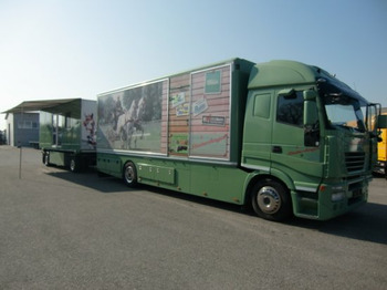 Камион за коне IVECO Stralis
