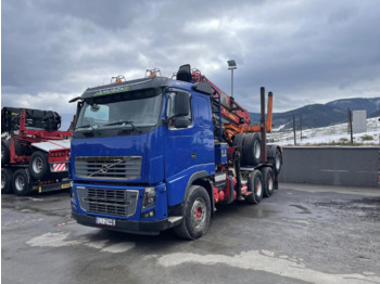 Камион за дърва VOLVO FH16 700
