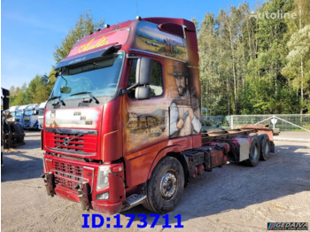 Камион за дърва VOLVO FH16 700