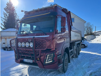 Самосвал камион VOLVO FMX 540