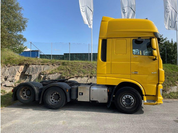 Влекач DAF XF 530 FTS 6x2 XF 530 FTS 6x2, Intarder, SuperSpace, Zwillingsbereifte Liftachse: снимка 2